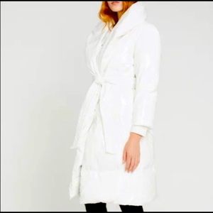 Alice and Olivia Patent puffer coaf